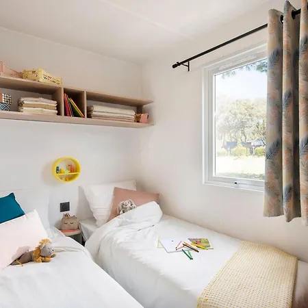 Mobil-home Accueillant - 4 Pers. Accepte - Api-1-52-2842 Saint-Hilaire-de-Riez