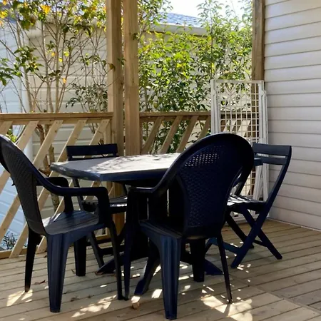 Campingplatz Mobil-home Accueillant - 4 Pers. Accepte - Api-1-52-2842 *